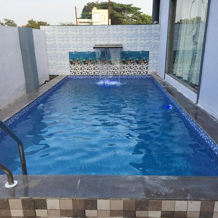 Willa Nazrana 2Bhk Lonavla Zewnętrze zdjęcie