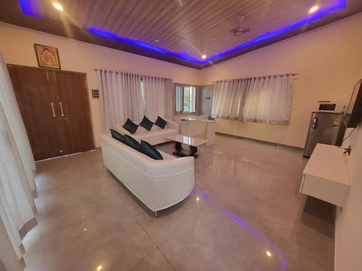 Willa Nazrana 2Bhk Lonavla Zewnętrze zdjęcie