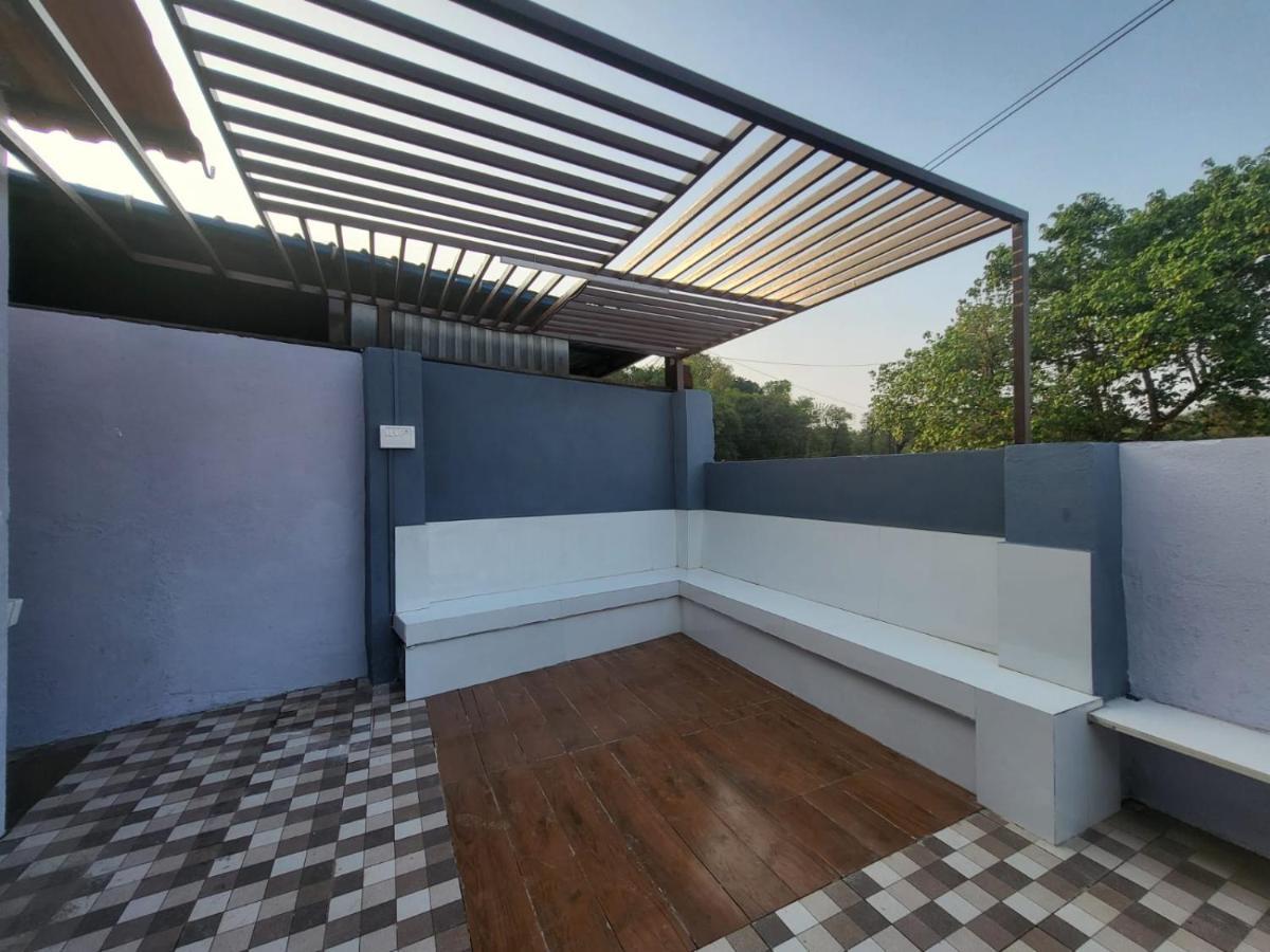 Willa Nazrana 2Bhk Lonavla Zewnętrze zdjęcie